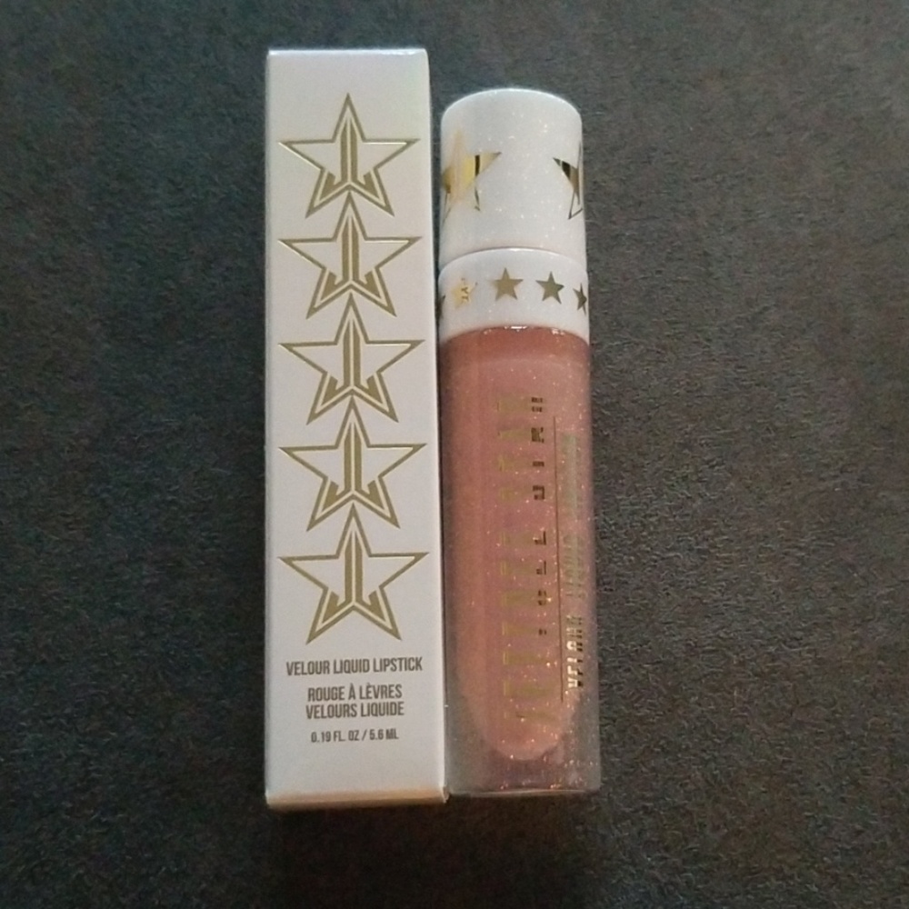 1 Jeffree Star Liquid Lipsticks in Can't Relate